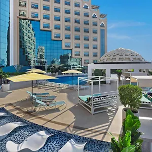 Barcelo Al Jaddaf, Szálloda