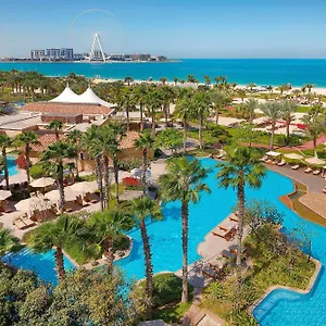 The Ritz-carlton, Θέρετρο